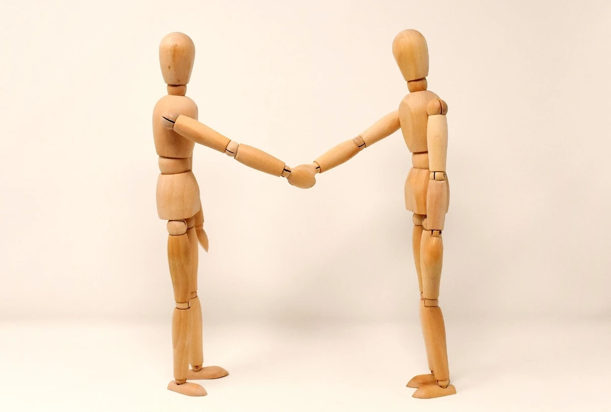 shake-hands-g2710f6db1_1920